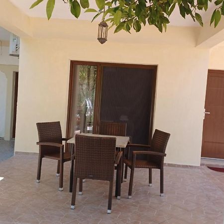 Tsanis Apartment ปาร์กา ภายนอก รูปภาพ