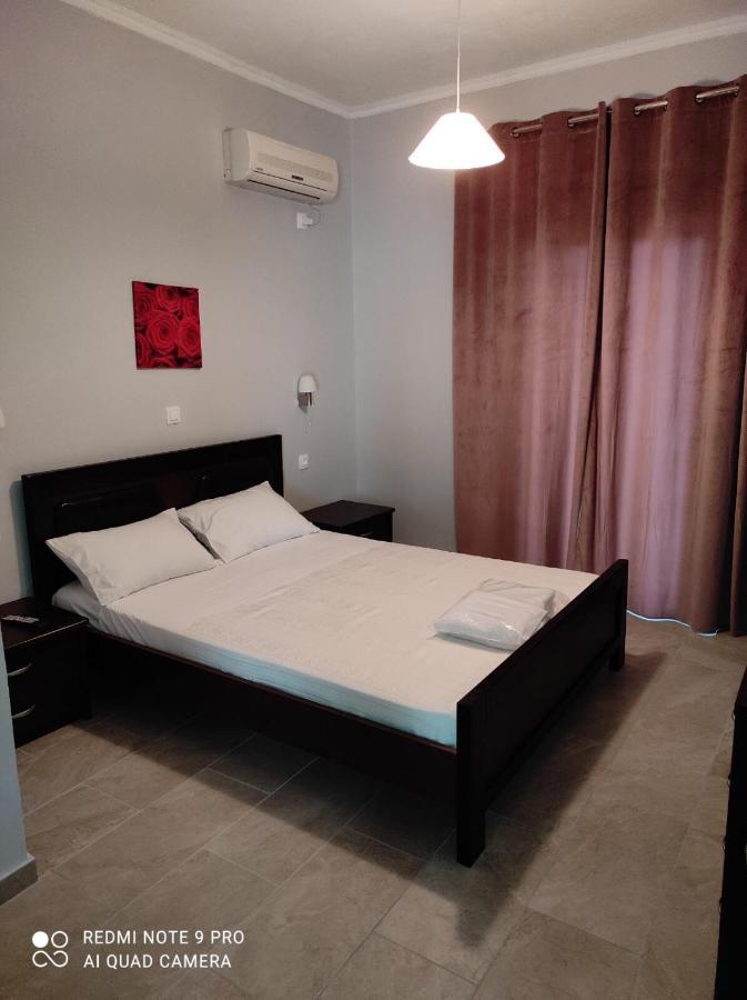 Tsanis Apartment ปาร์กา ภายนอก รูปภาพ