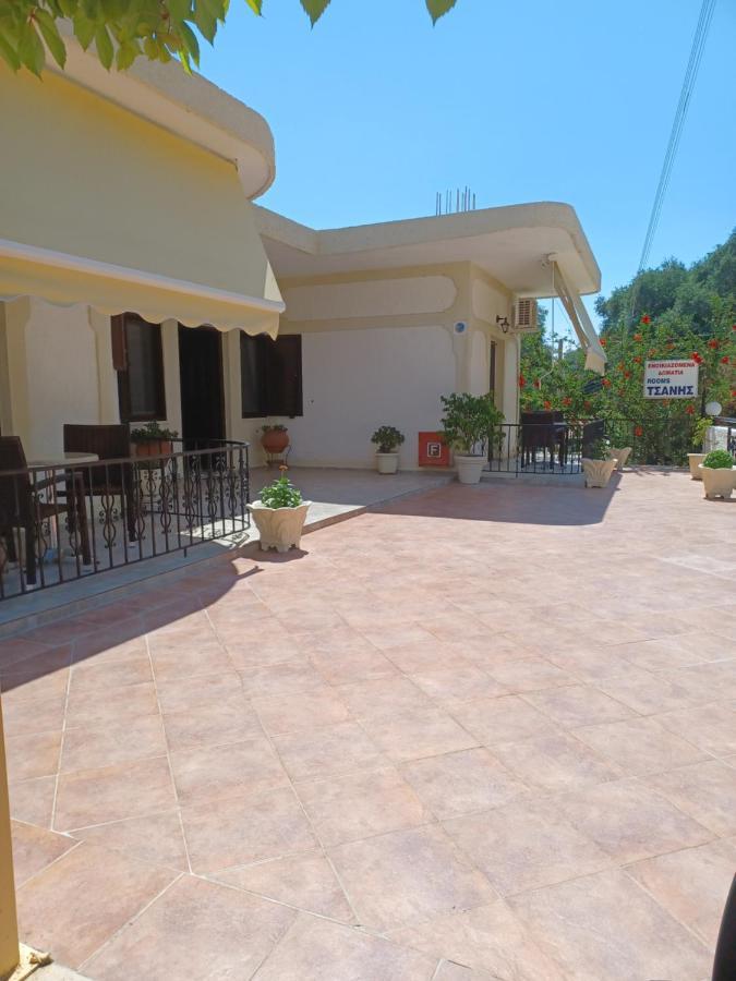 Tsanis Apartment ปาร์กา ภายนอก รูปภาพ